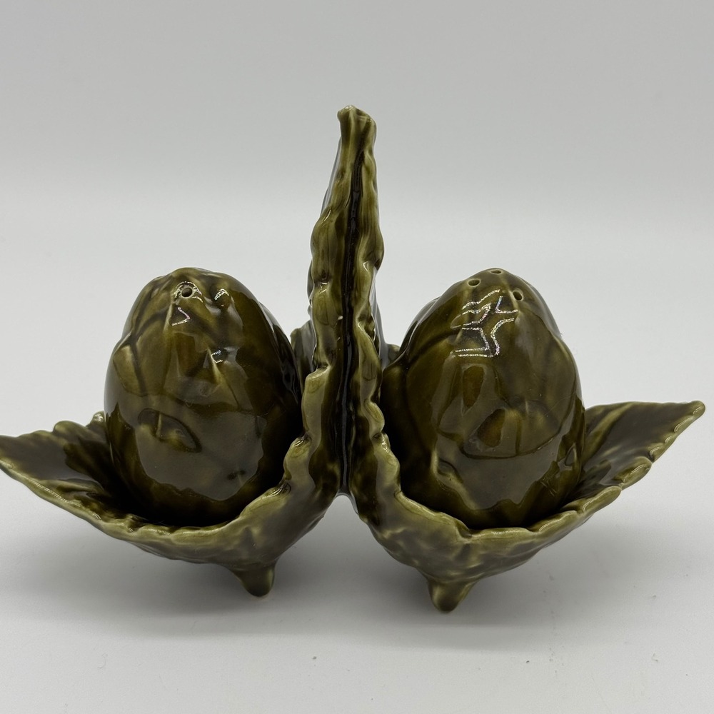 Vintage Signed Italian Majolica Artichoke Salt Pepper Shakers Leaf Caddy Set